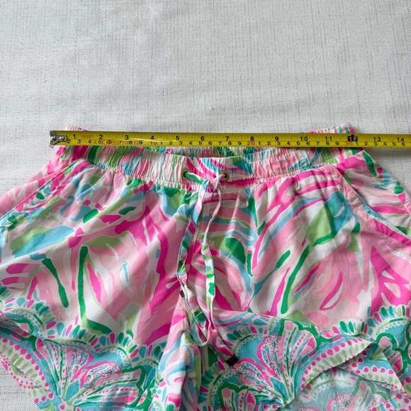 Lilly Pulitzer Katia Short 5" Size XS Croc My World Pink Green Print Beach - Picture 4 of 9
